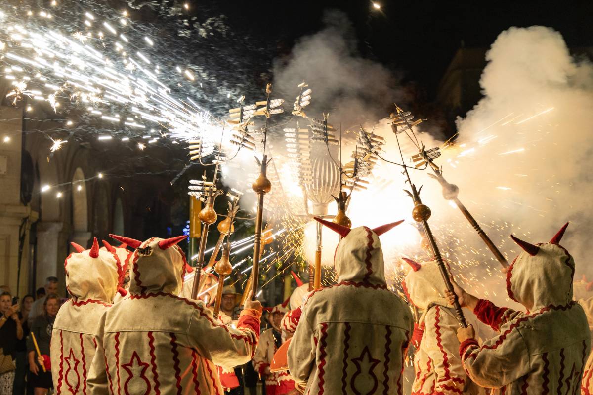Nit de correfoc a la Festa Major de Sabadell - Victor Castillo Nit de correfoc a la Festa Major de Sabadell