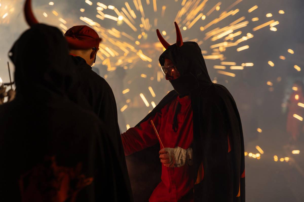Nit de correfoc a la Festa Major de Sabadell - Victor Castillo Nit de correfoc a la Festa Major de Sabadell