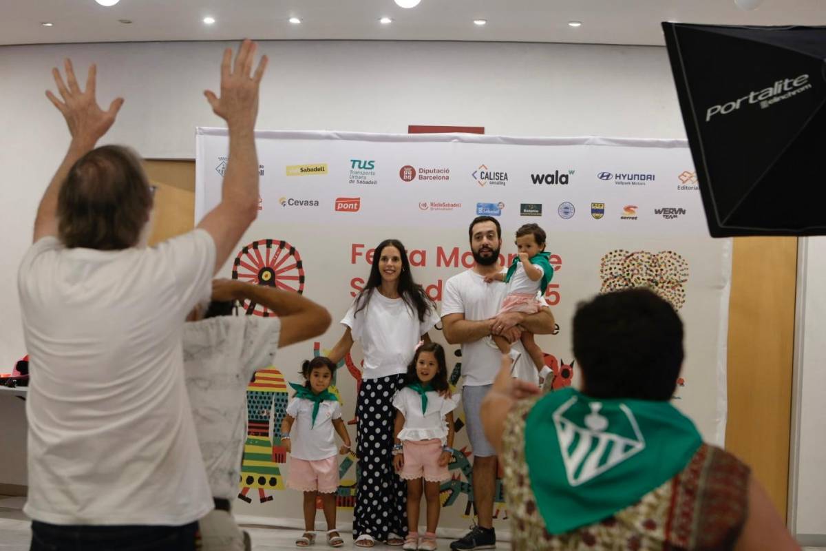 Plató fotogràfic de Festa Major - Juanma Peláez Plató fotogràfic de Festa Major