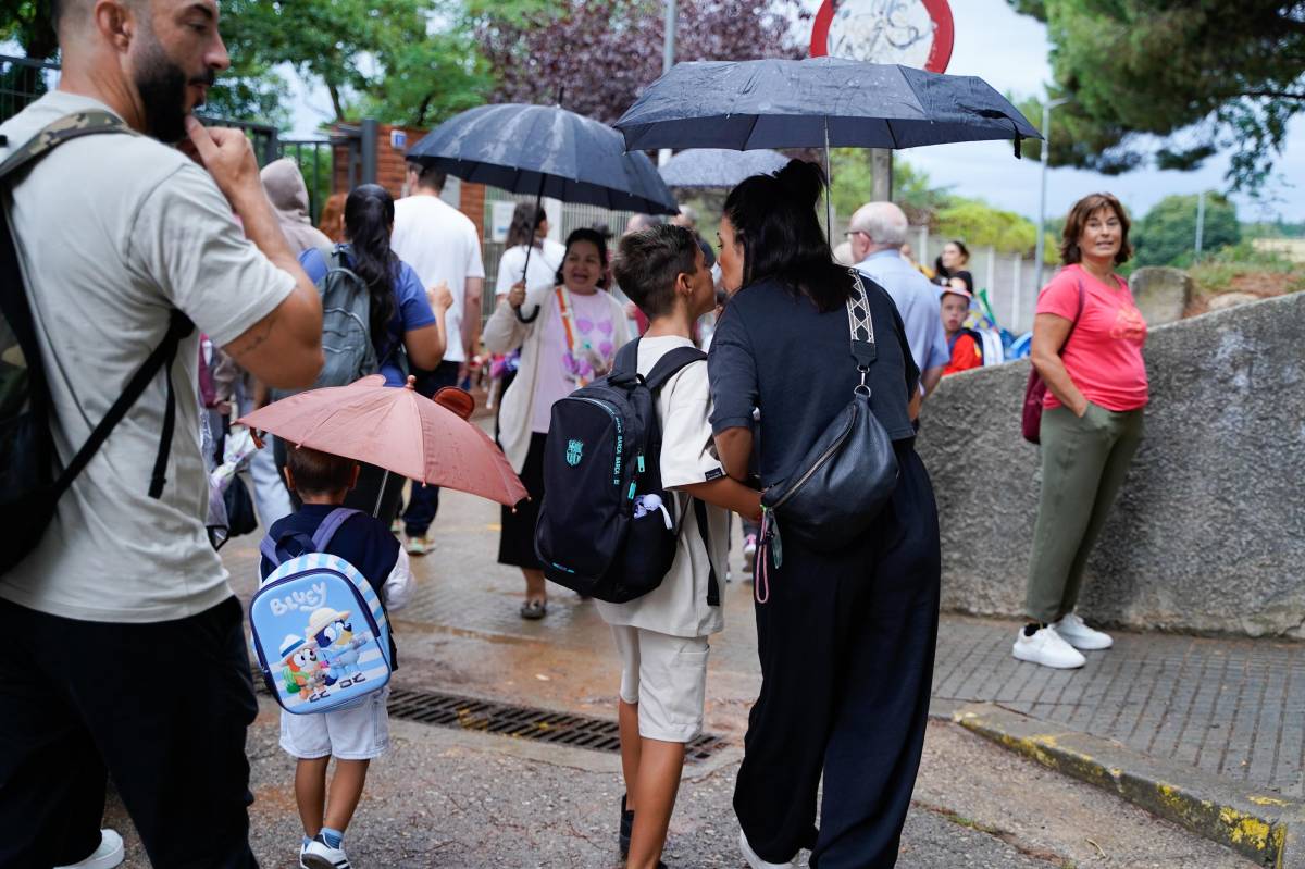 Centenars d`infants tornen al CEIP Roureda - David Chao Centenars d`infants tornen al CEIP Roureda