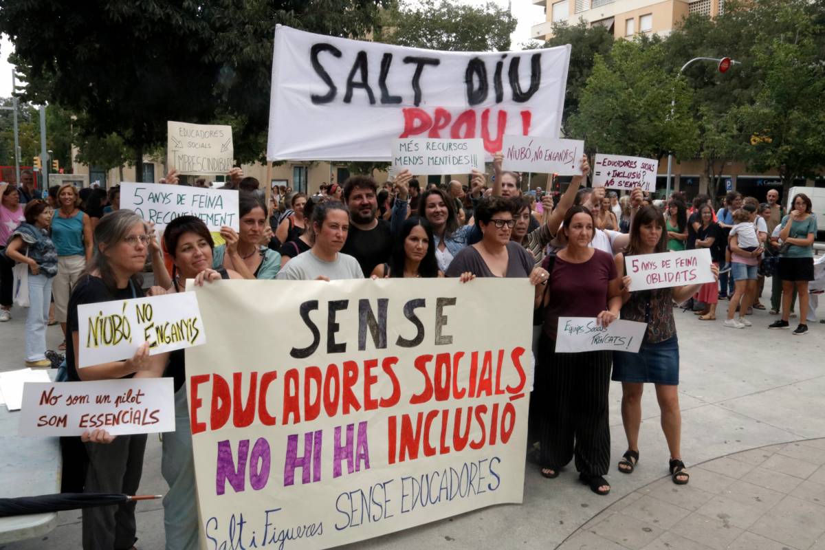 Denuncien a Salt que Educació ha fet una 