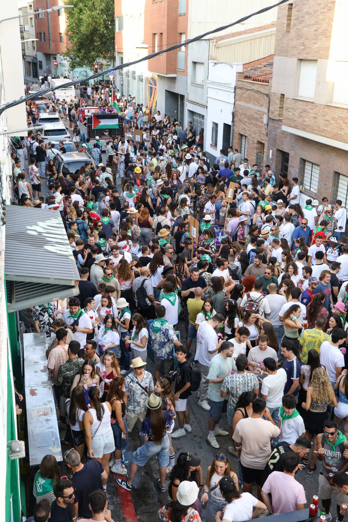 Queixes a Gràcia pel “soroll i incivisme” durant les Barraques de Festa Major