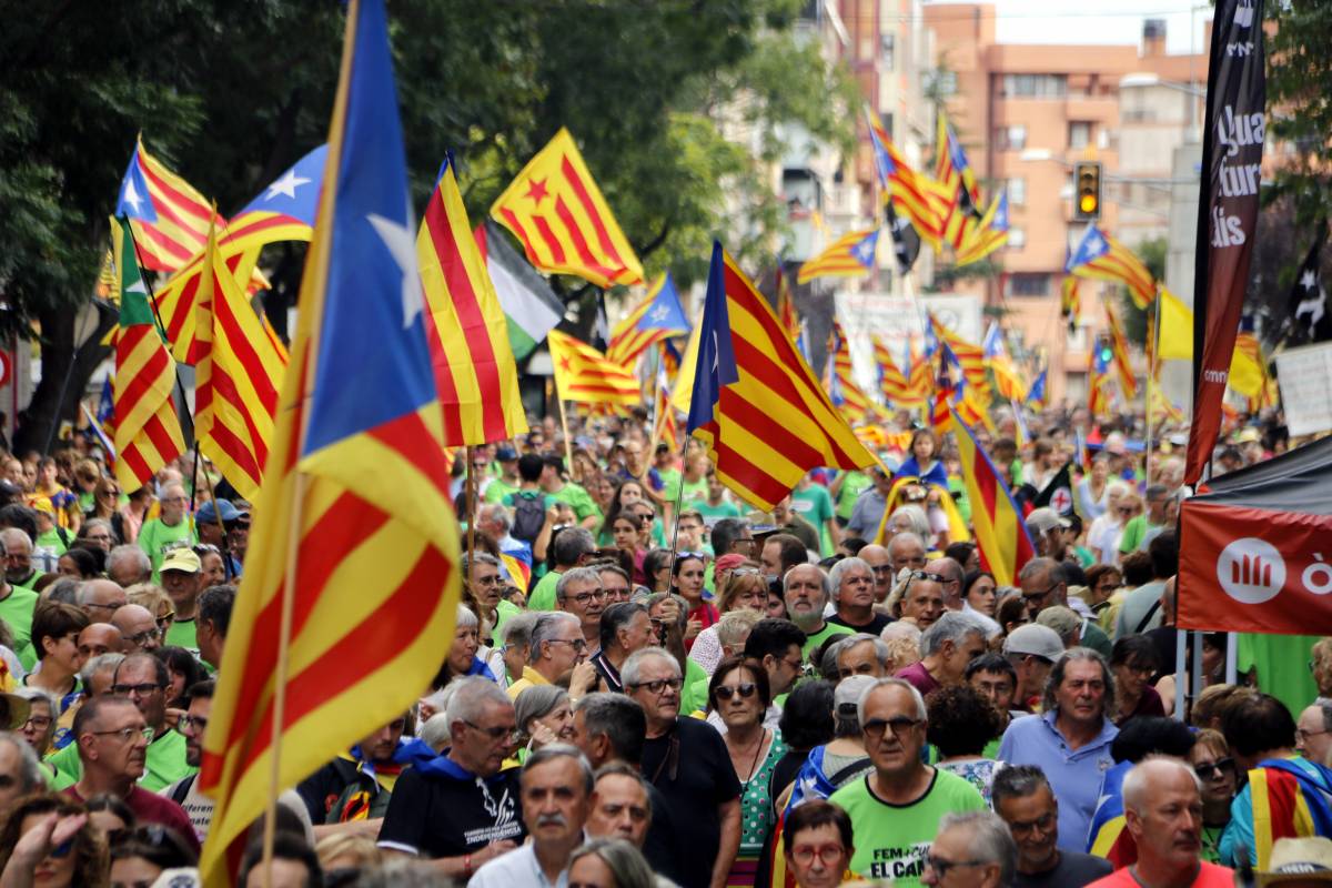 L'independentisme entre els joves es desinfla: la meitat que fa una dècada