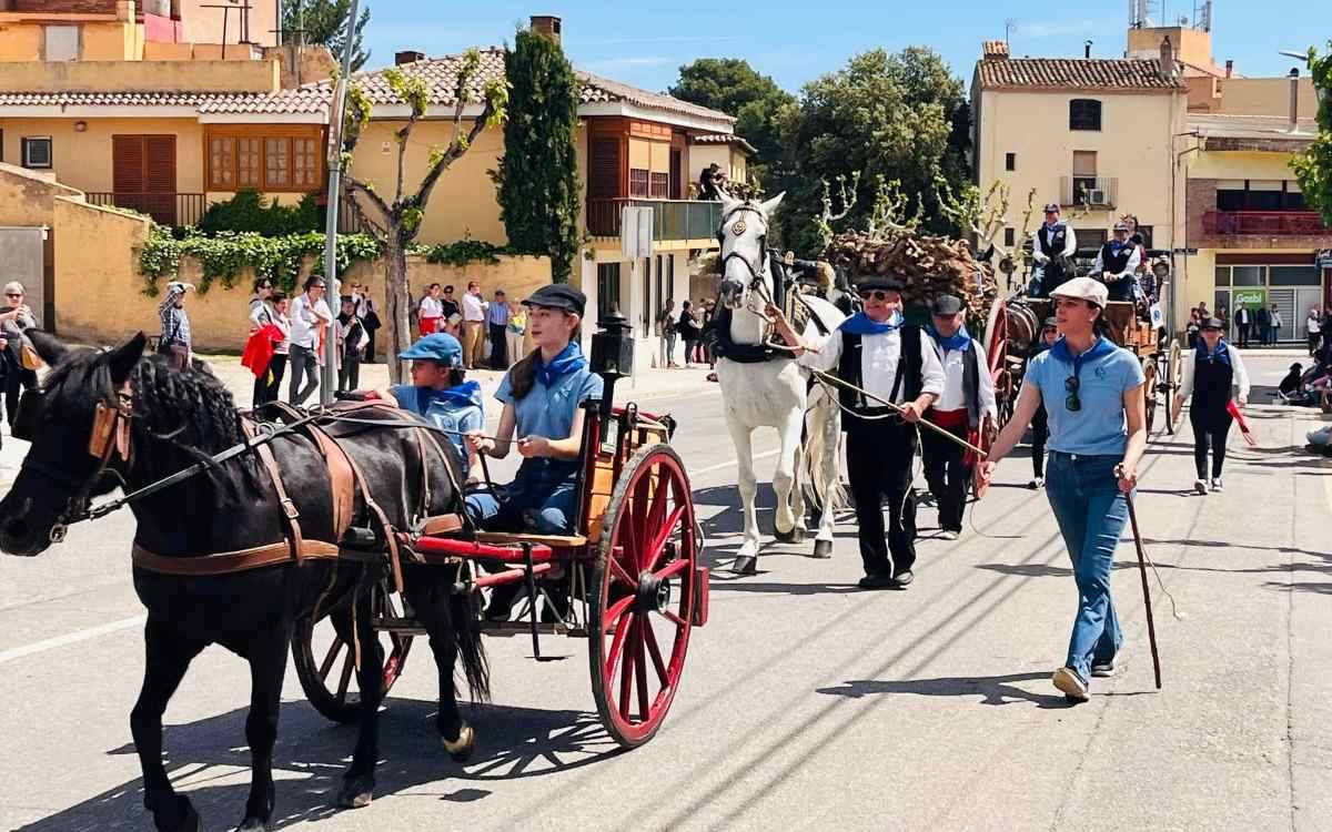 La vila de Montblanc celebra una nova i esperada edició dels Tres Tombs de Sant Antoni