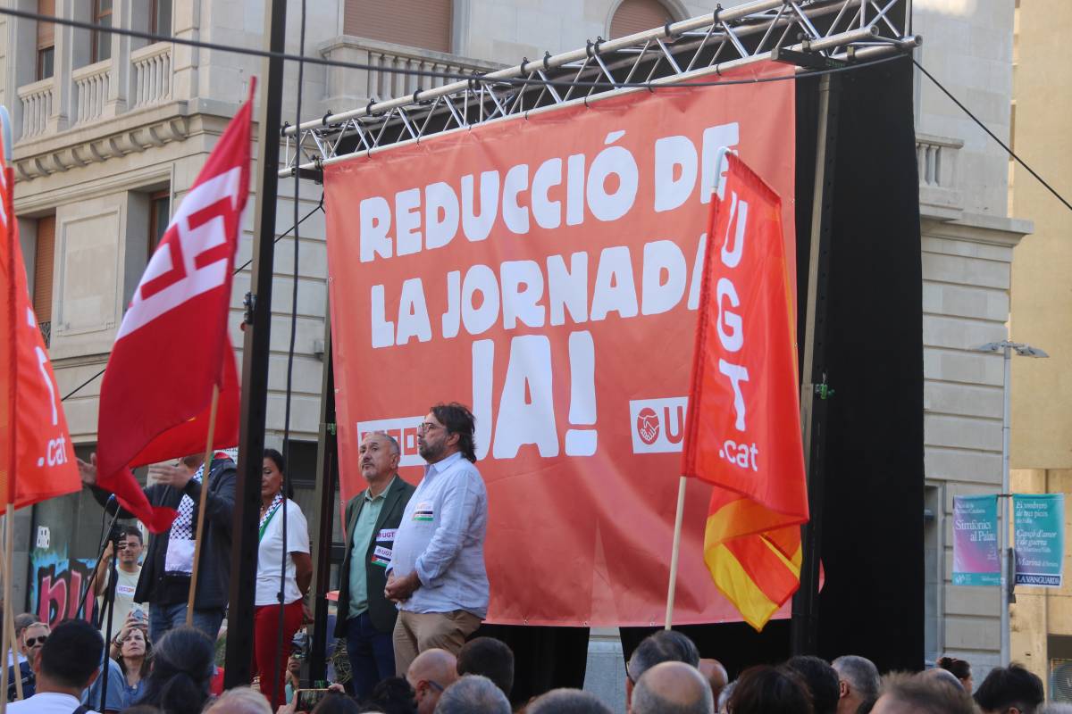 CCOO i UGT exigeixen a Junts que «no s'aliï amb l'extrema dreta espanyola» per tombar la reducció de la jornada