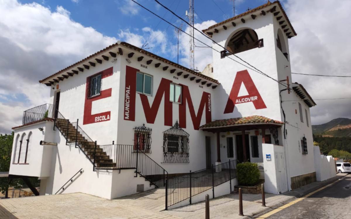 Imatge de l'edifici que acull l'EMMA - Ajuntament d'Alcover