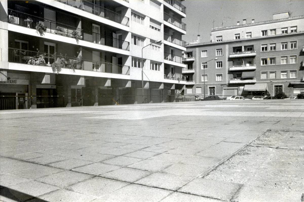 Carrer de Salmerón / Carrer de Prat de la Riba any 1994 - Ricard Domènech/Arxiu Diari de Terrassa