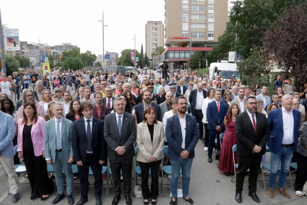 L'acte institucional de la Diada a Girona reclama al Govern "que no renunciï a defensar la llengua"