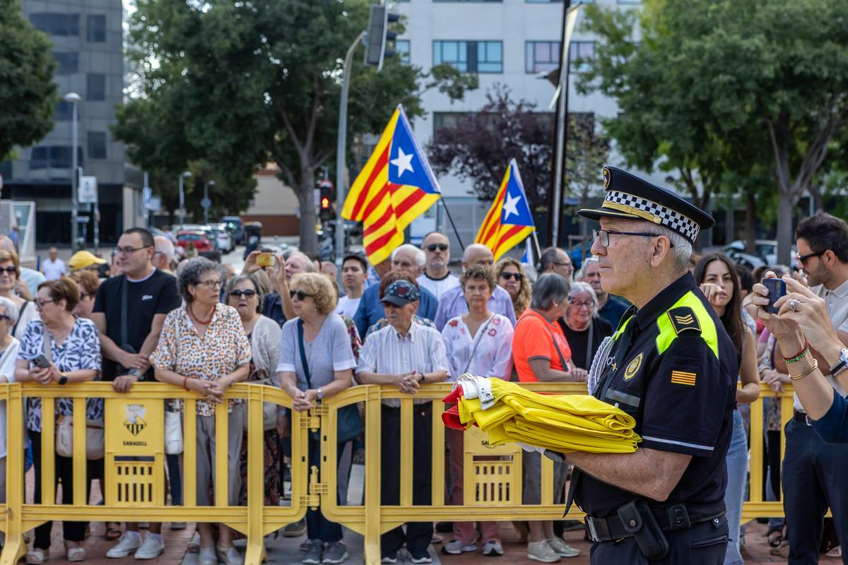 FOTOS | Sabadell celebra la tradicional ofrena de la Diada al Parc de Catalunya