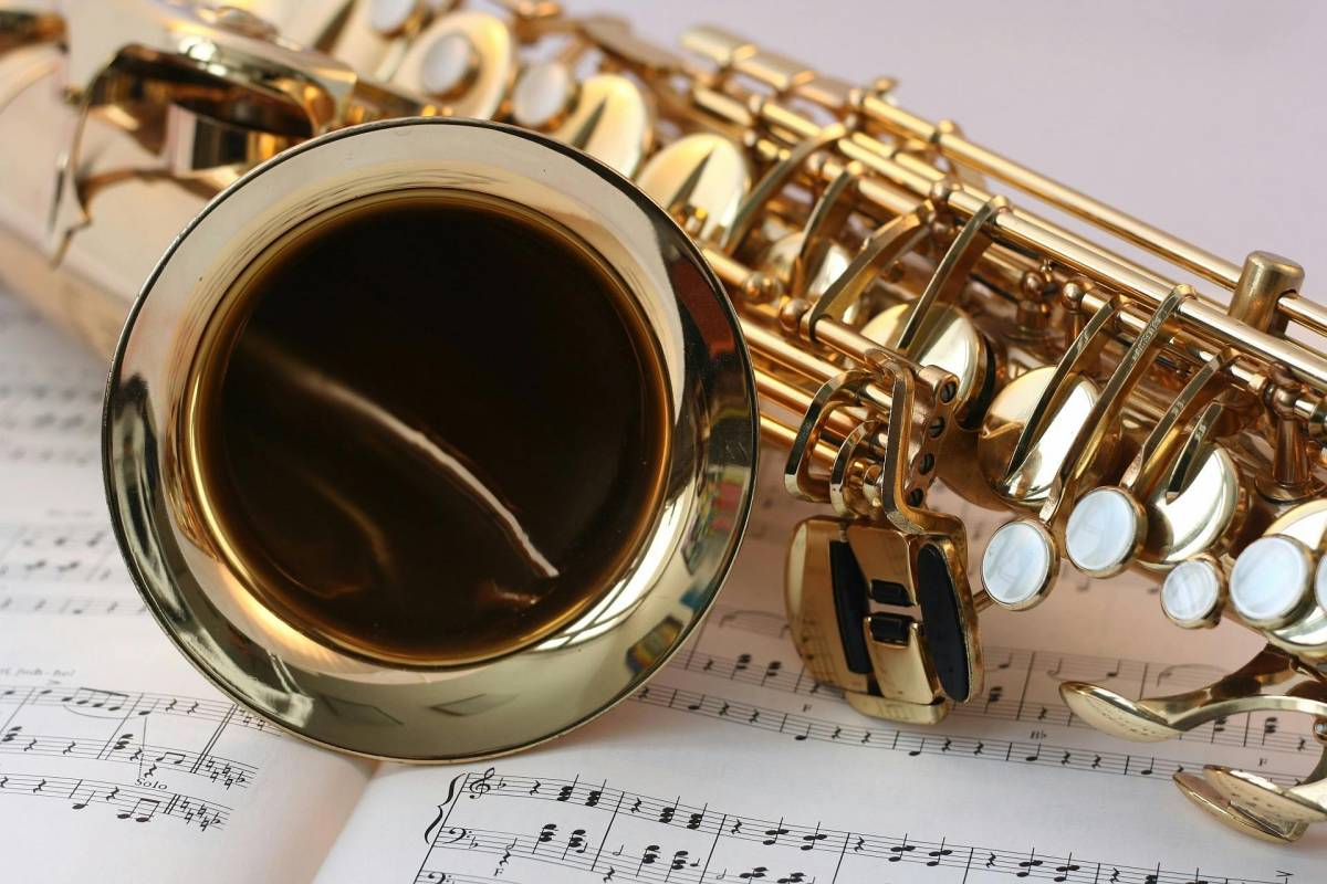 L’auge de la música en viu a Barcelona: el saxofonista com a protagonista en esdeveniments i celebracions
