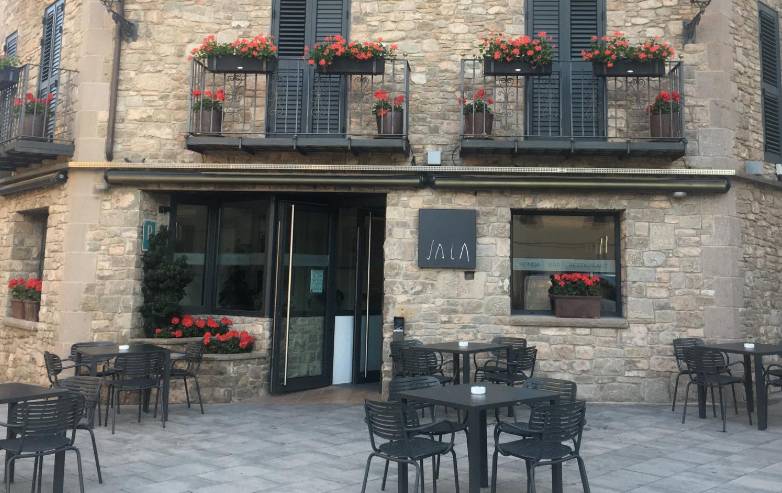Fonda Sala va obtenir una estrella Michelin l'any 1992 i l'ha mantingut fins avui dia - Fonda Sala