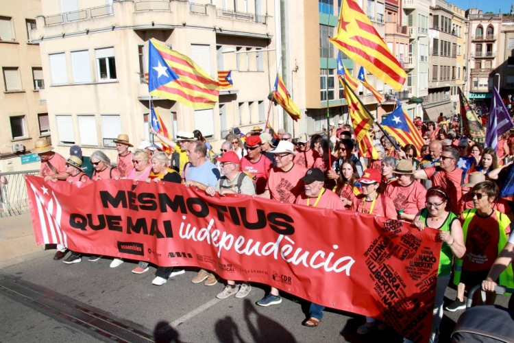 La Diada a Tortosa aplega 1.500 persones en defensa de la llengua i més inversió a les Terres de l'Ebre