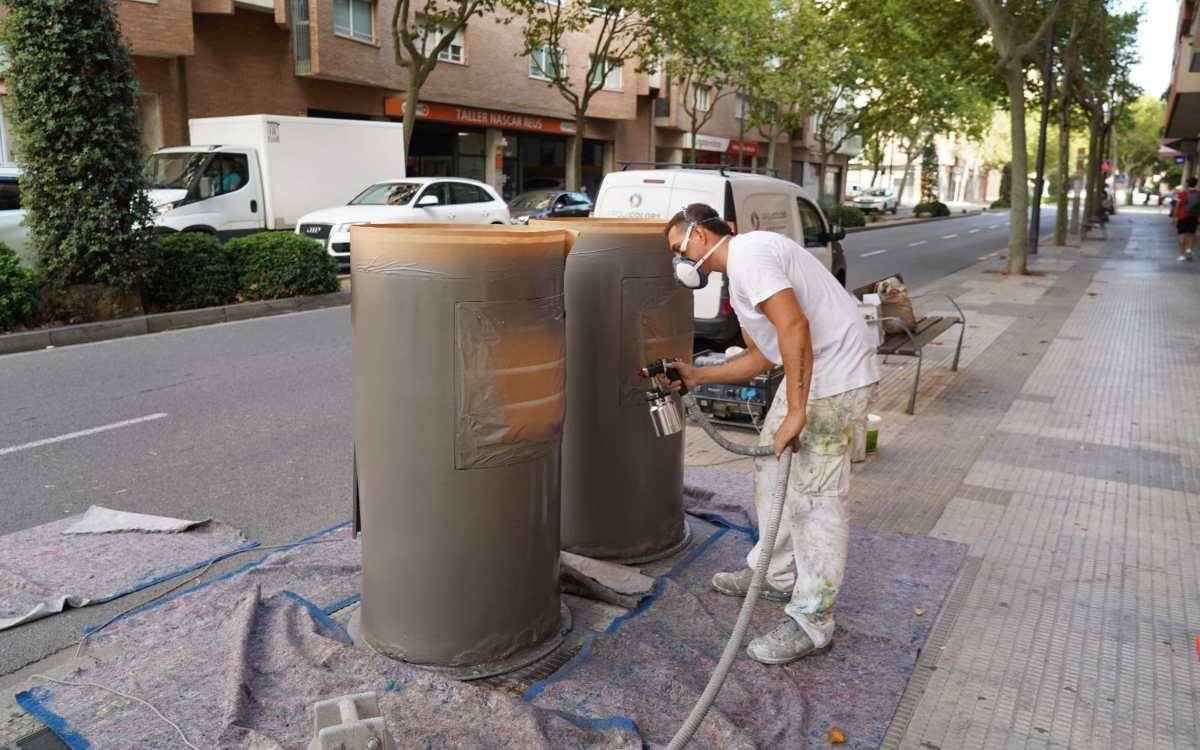 Reus repinta les bústies de la recollida pneumàtica d’escombraries