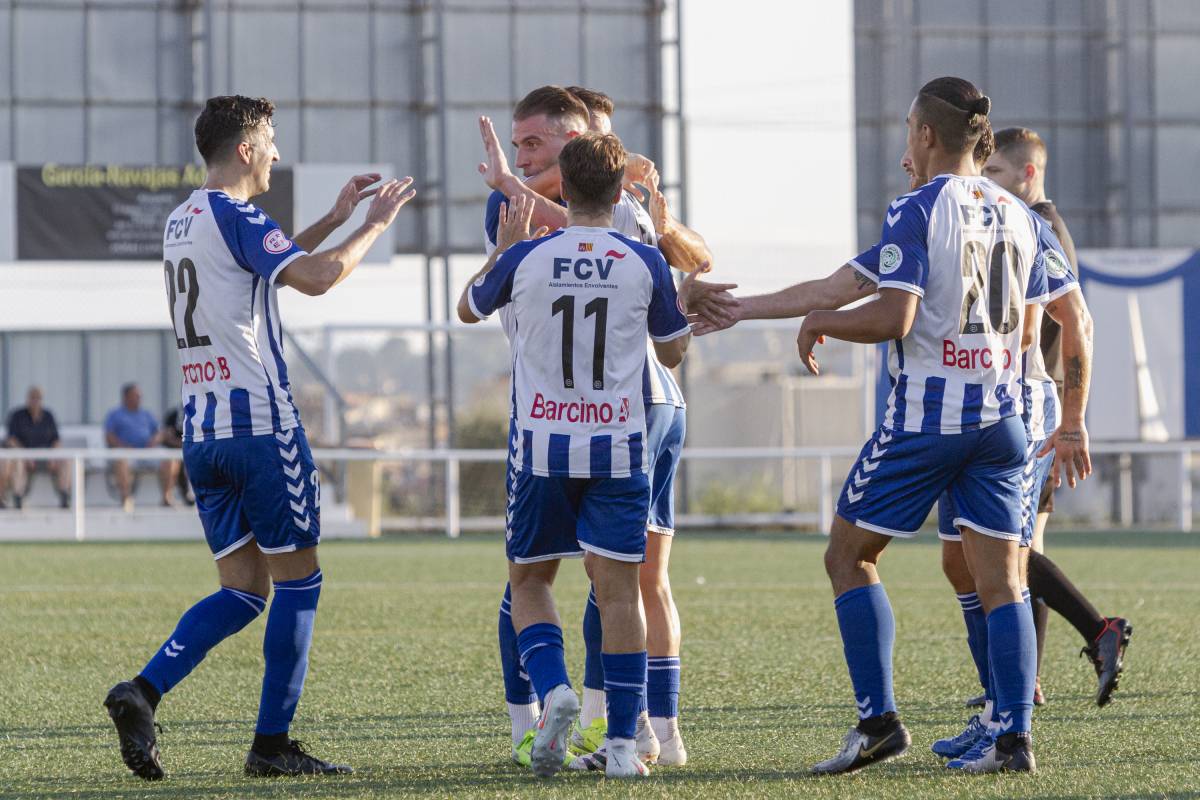 Primer test a casa per al San Cristóbal