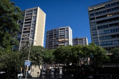 El Govern tanca un acord per gestionar els solars i habitatges de la Sareb