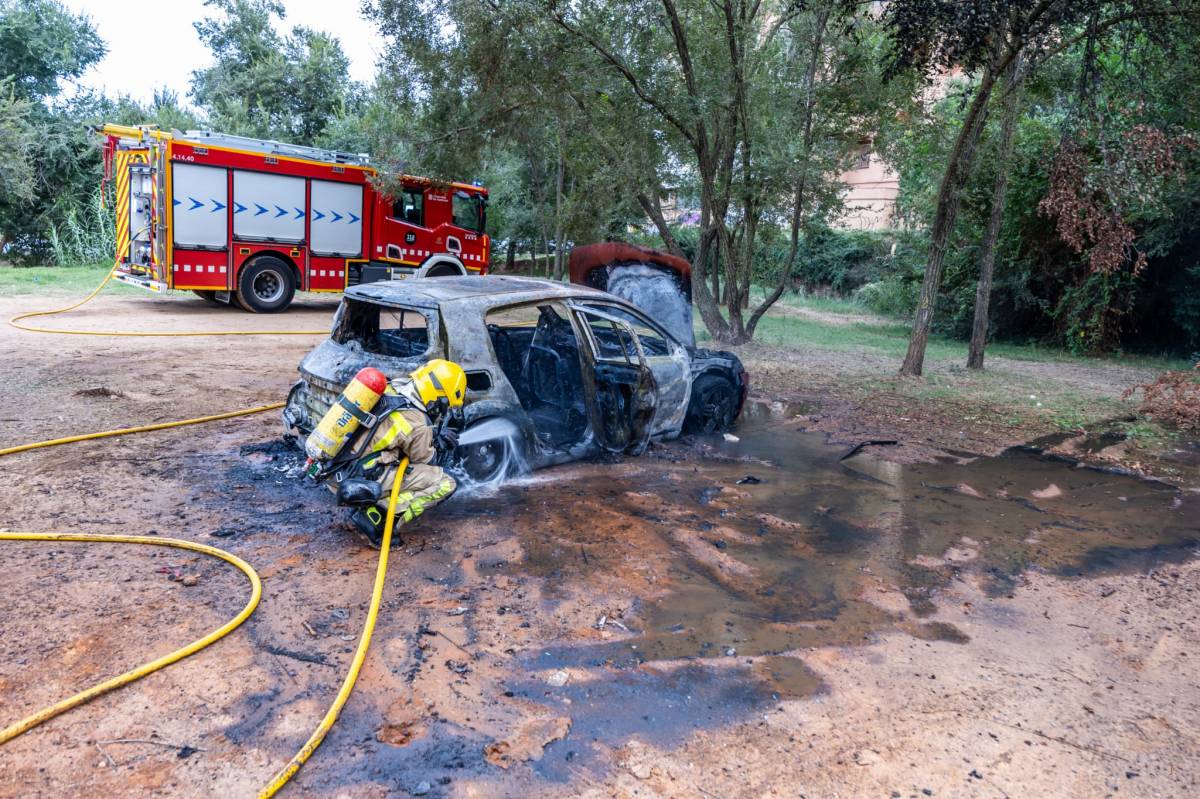 Incendi d’un vehicle a Can Rull