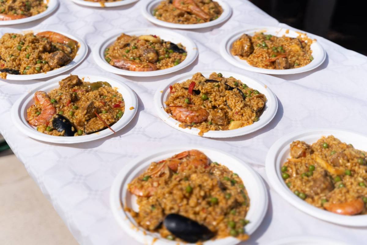 Paella popular a la festa major de la Plana del Pintor - DAVID CHAO Paella popular a la festa major de la Plana del Pintor