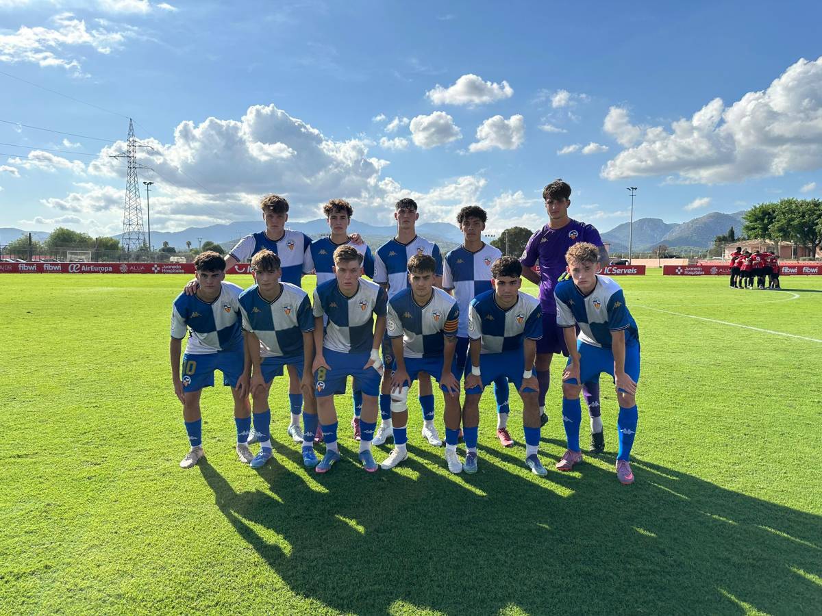Cruel derrota del juvenil del CE Sabadell en la jornada inaugural de Divisió d'Honor