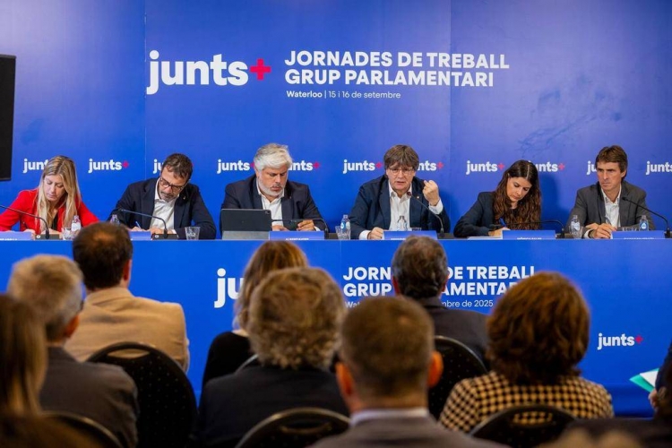 Nou avís de Carles Puigdemont: trencarà amb el PSOE si no alinea Illa amb l'Acord de Brussel·les