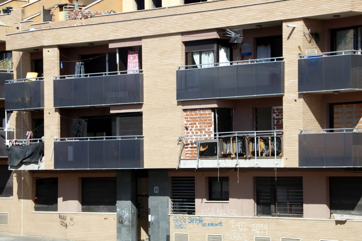 Desallotjament a tocar al bloc de l’avinguda Rusiñol de les Borges Blanques