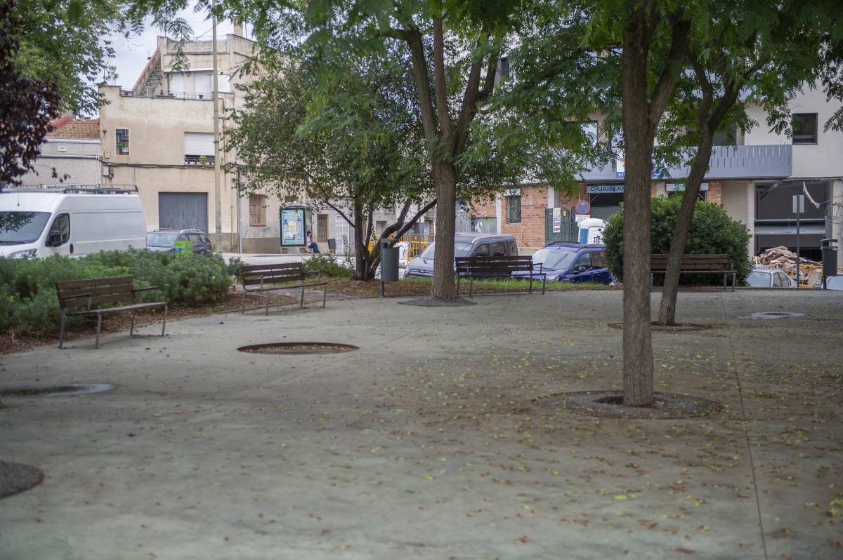 Plaça del Segle XX - Alberto Tallón Plaça del Segle XX