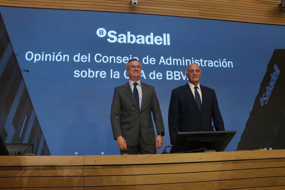 Oliu (Banc Sabadell) insta els accionistes a no escoltar 