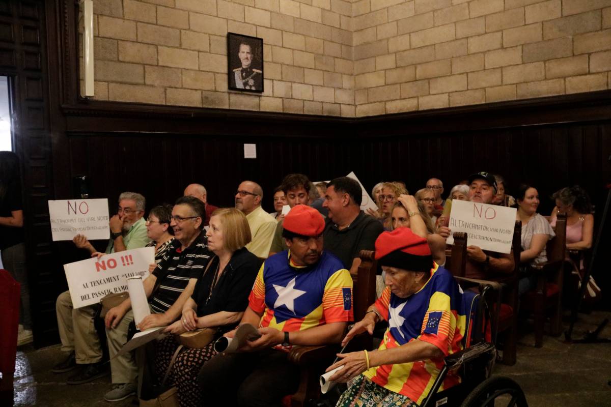 L`espai que ocupa el mosaic de Felip VI a la sala de plens de Girona