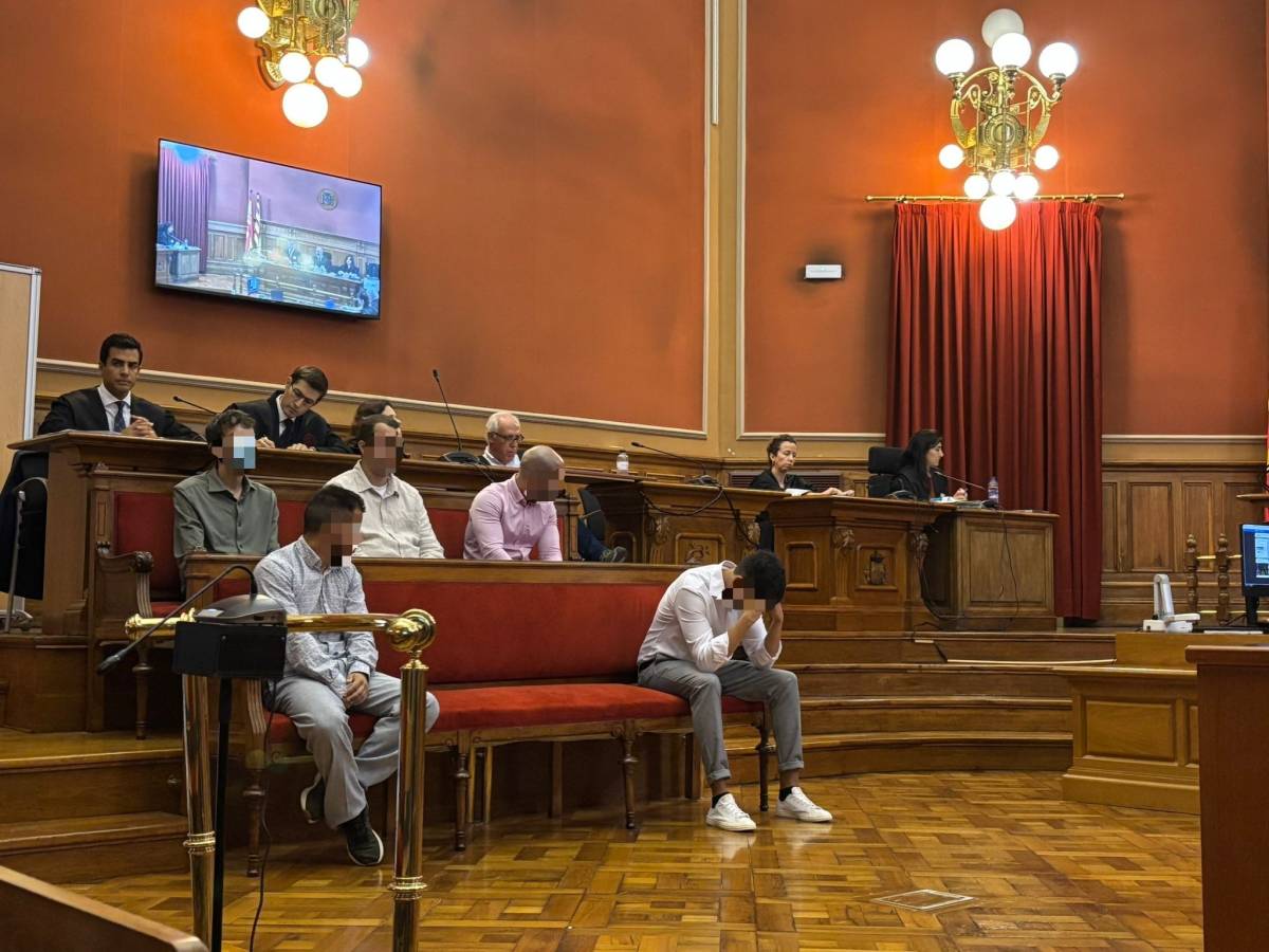 Rebaixen la pena als acusats de «la Manada de Castelldefels»: de 196 a 32 anys i mig de presó