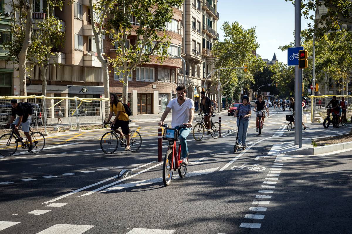 Les plataformes de «bicisharing» es regiren contra l'eliminació de llicències impulsada per Collboni