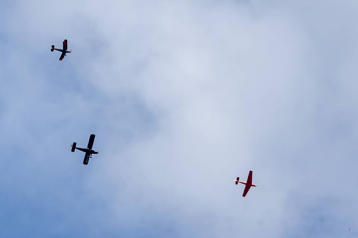 Per què tres avions en formació han sobrevolat Sabadell aquest matí? 