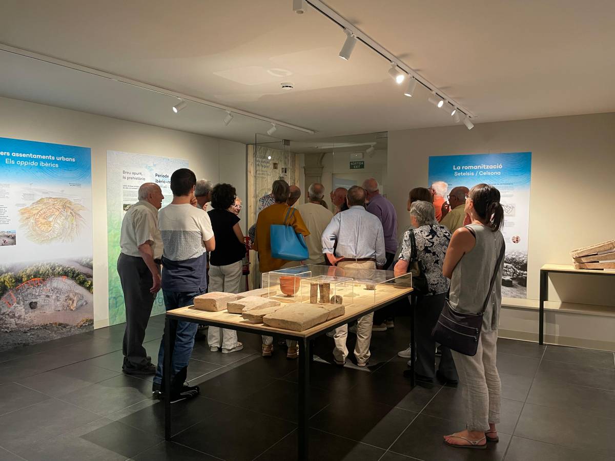 Visitant l'exposició  - 