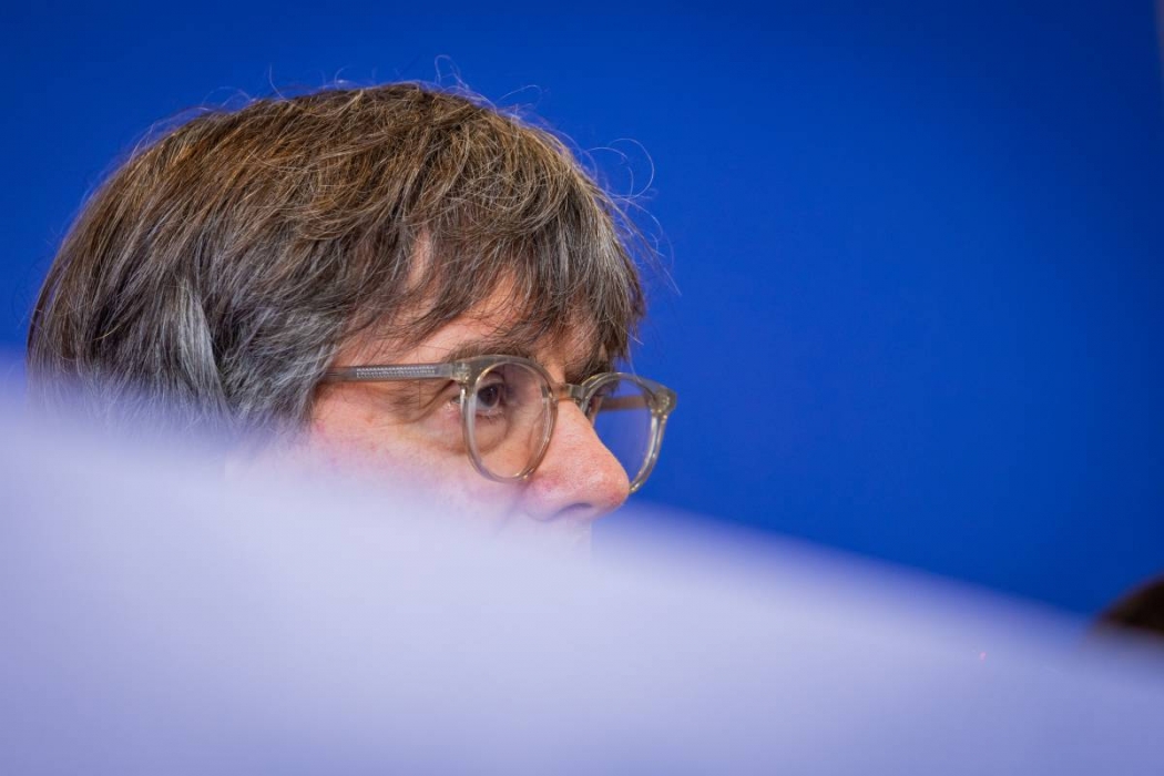 Carles Puigdemont i els riscos de trencar amb el PSOE: què hi ha pendent a Suïssa?