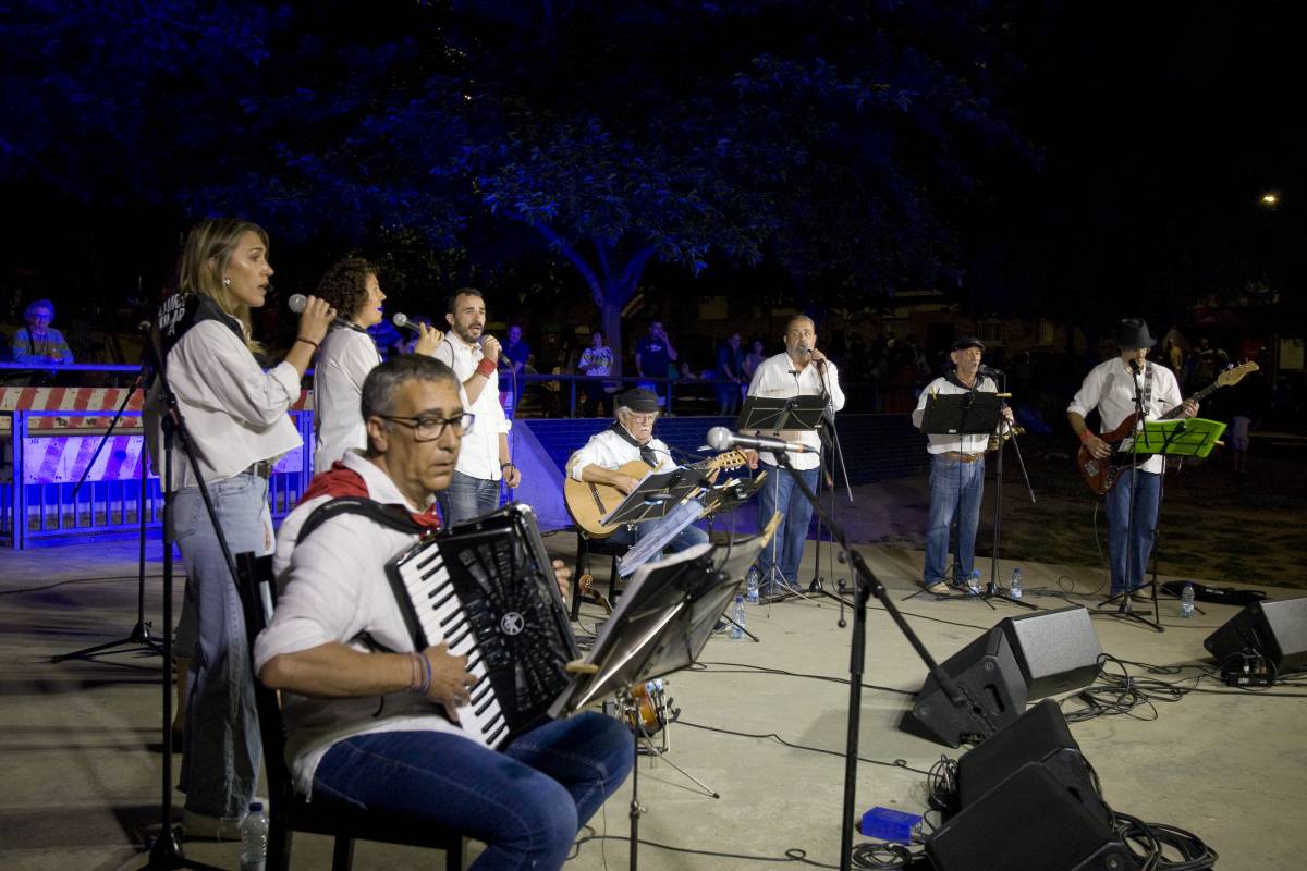 Sons Blaus, un dels grups que actuaran a la Cantada d'Havaneres de Terrassa - Nebridi Aróztegui
