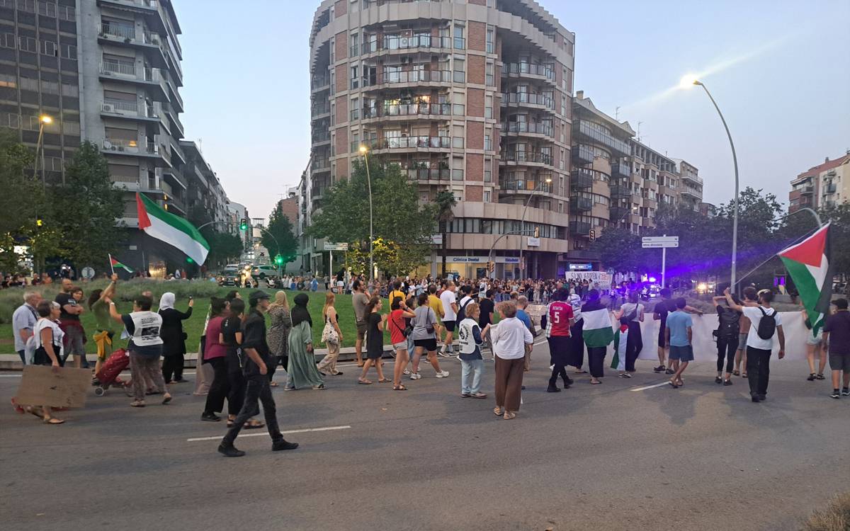 La manifestació contra el genocidi a Gaza ha ocupat la plaça de la Bonavista durant mitja hora
