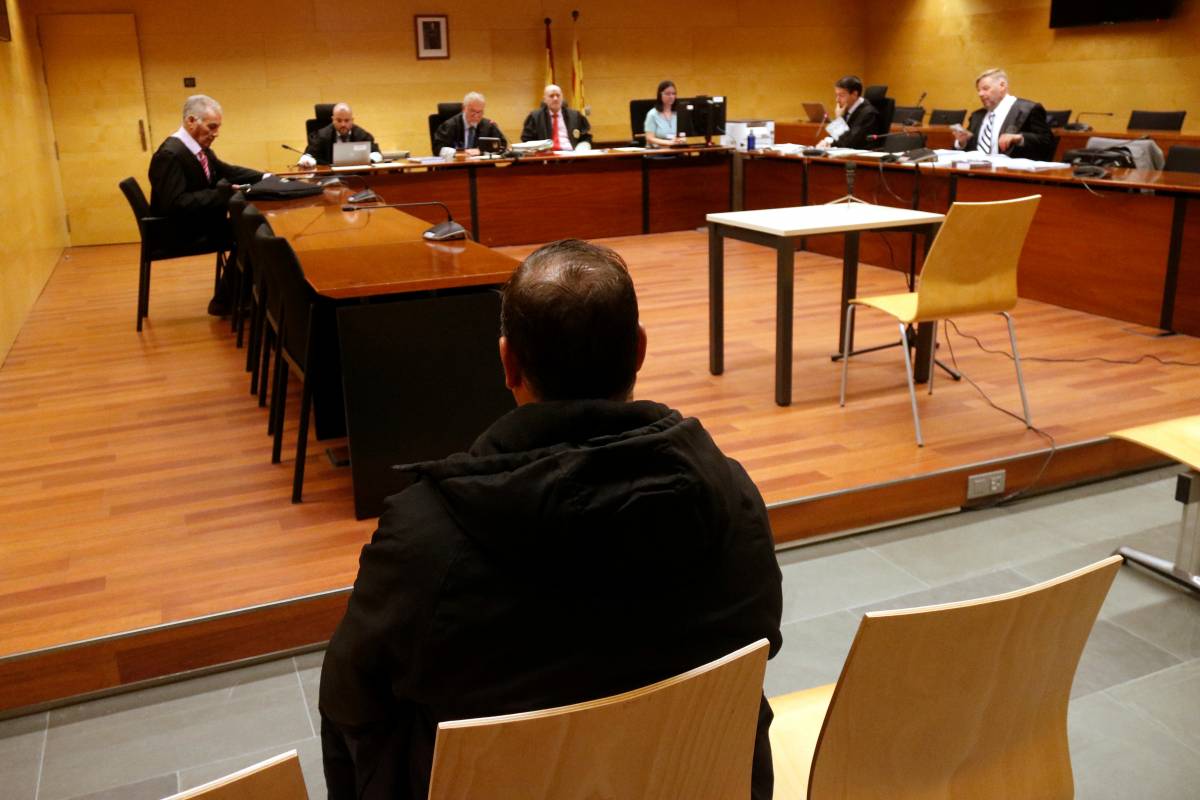 Sis anys de presó per violar la seva germana mentre dormia a Sant Feliu de Guixols