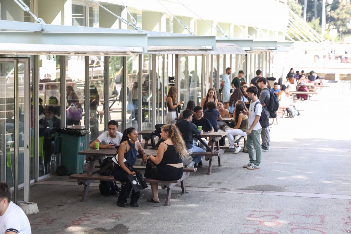 Venir per estudiar i afrontar el difícil accés a l'habitatge: 