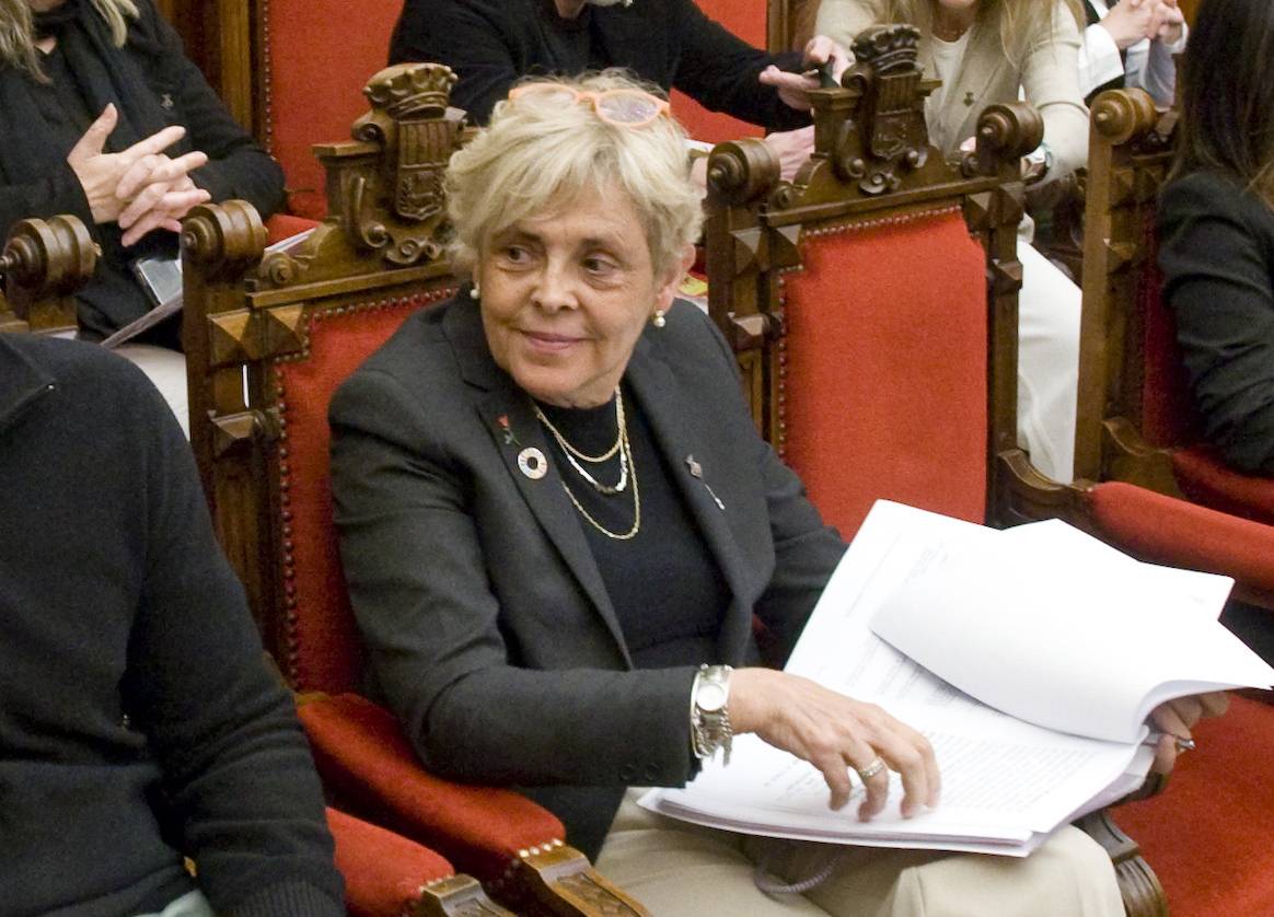 La fins ara regidora socialista Carlota Menéndez Plans - Nebridi Aróztegui