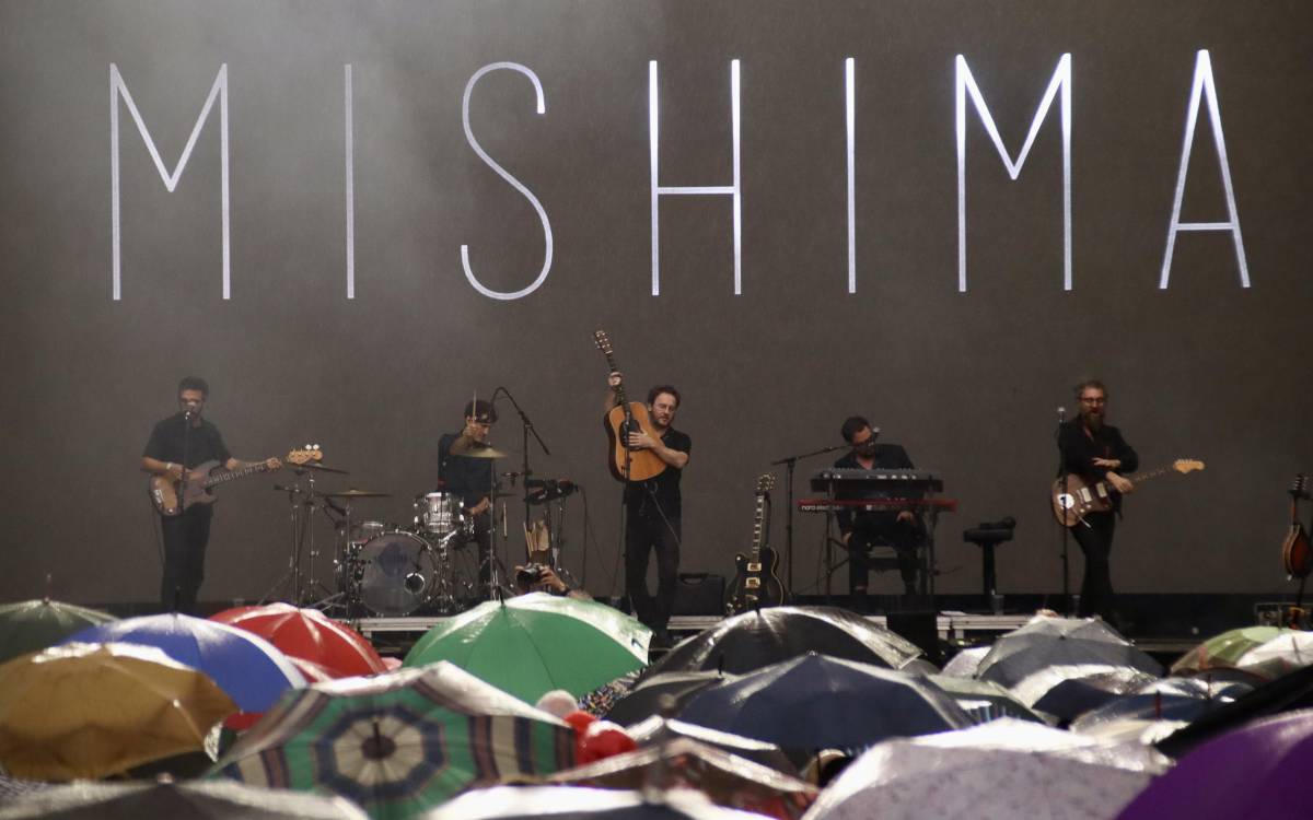 Mishima tanca el Mercat de Música Viva de Vic amb un concert a la plaça Major