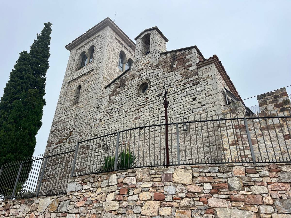 FOTOS | El Puig de la Creu resisteix a la pluja i obre les portes al públic