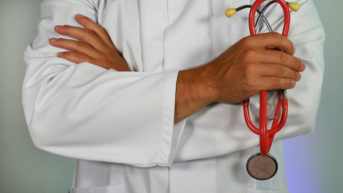 Toc d'atenció del Síndic a un hospital per vulnerar el dret a ser atès en català
