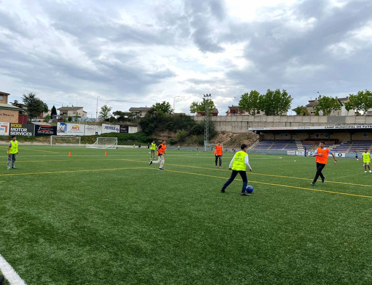 S'obren les inscripcions de l'extra escolar «Futbol+» als camps municipals solsonins