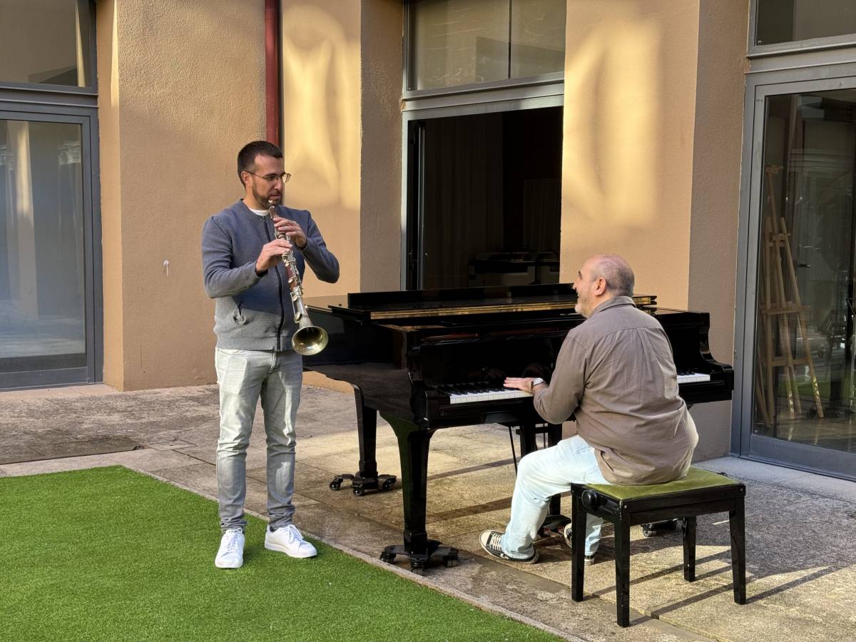 Jordi Guixé a la tenora i Xavi Monge al piano - Paeria Balaguer