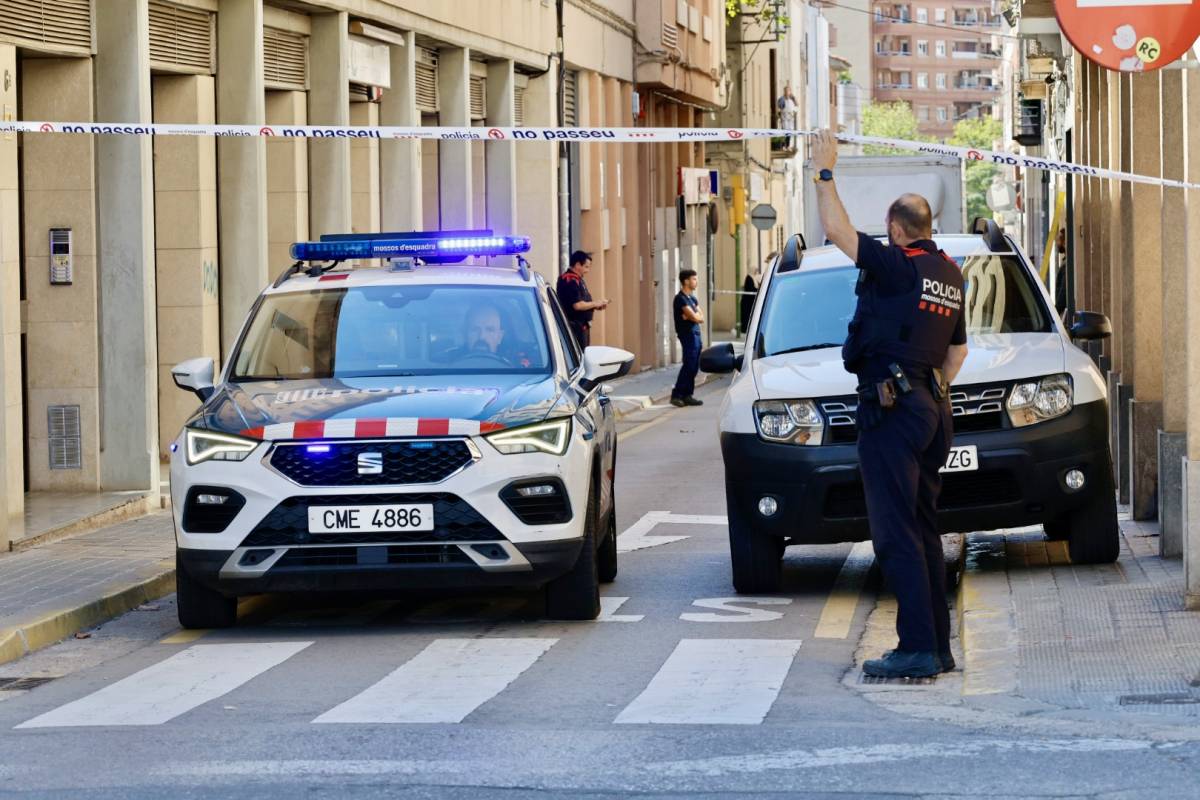 Dipositiu per un delicte contra la salut pública a Sabadell - Juanma Peláez Dipositiu per un delicte contra la salut pública a Sabadell