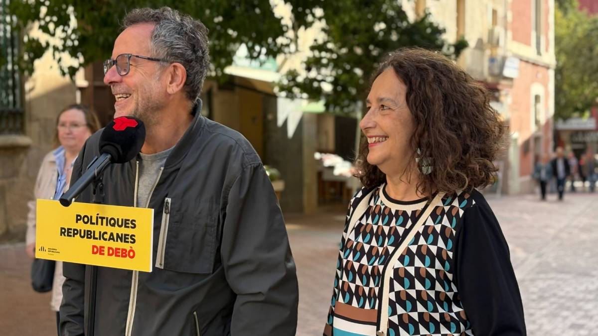 El regidor d’ERC, Pep Forn, i l’exregidora d’Educació, Teresa Ciurana - 