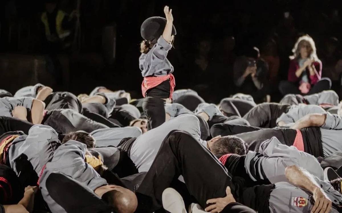 Els Tirallongues, protagonistes castellers a l'espectacle «Immaterial» de les Festes de la Mercè