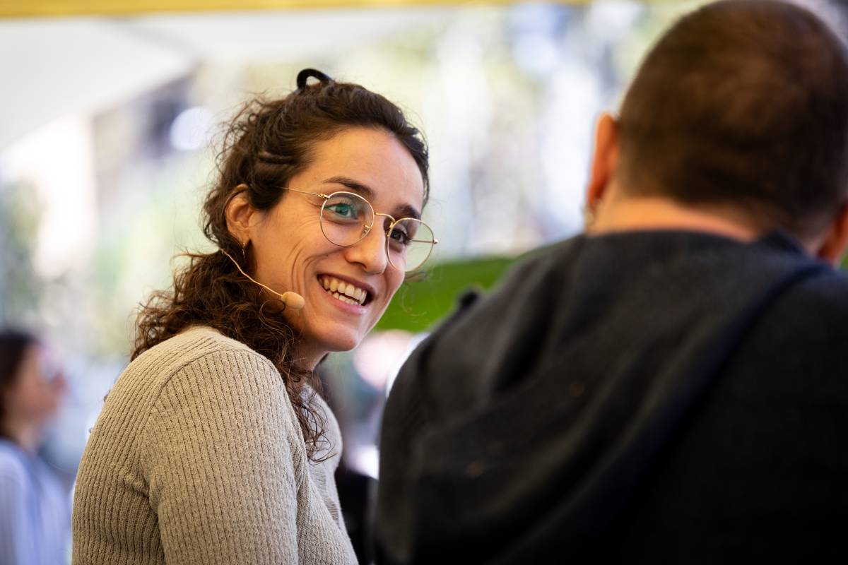 Júlia Ojeda, fotografiada a la Fira del Llibre en Català