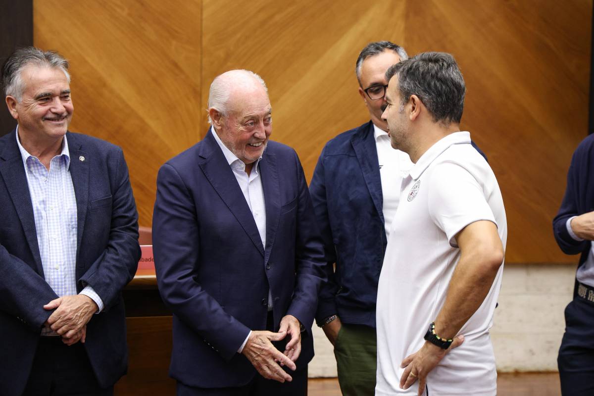 Joan Soteras amb el president de la Sabadellenca, José Sag