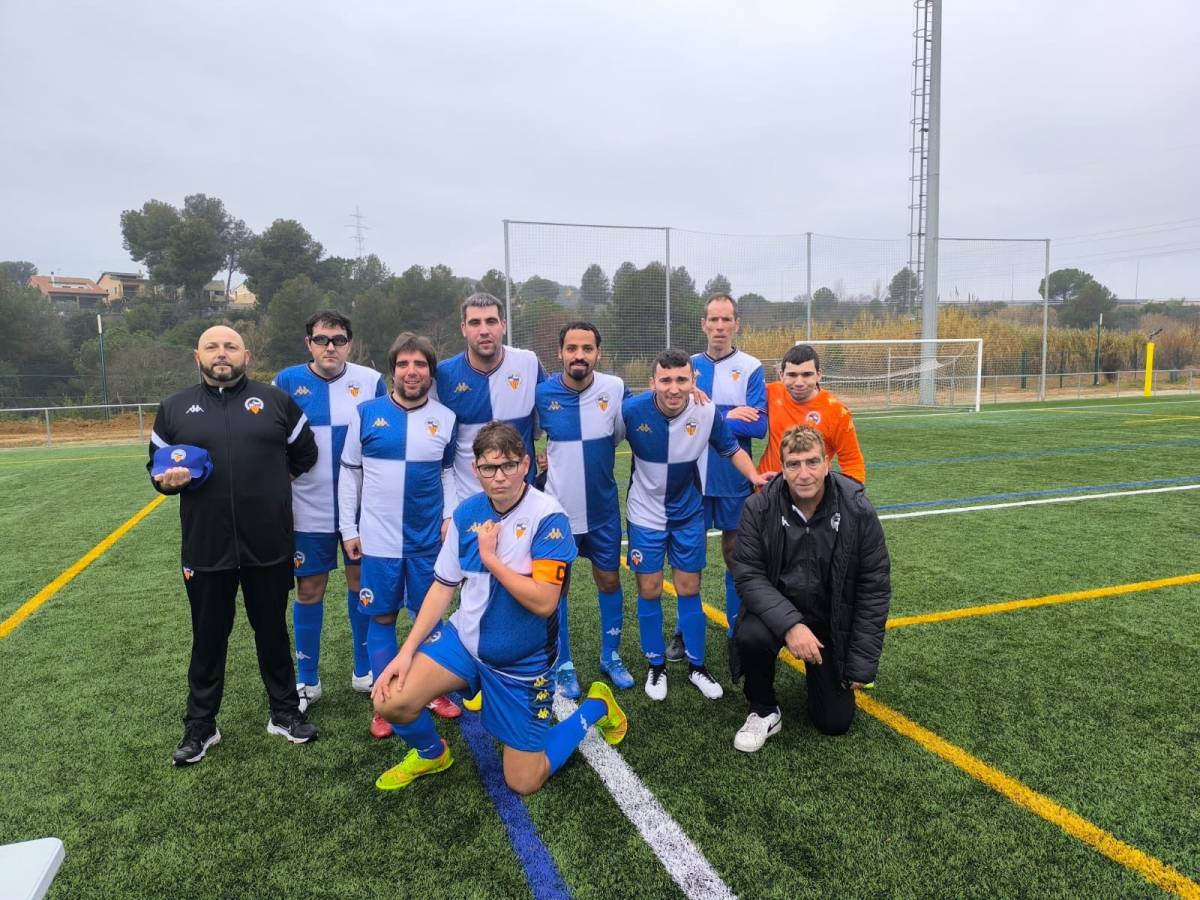 Un dels equips del CES Inclusiu, en un partit - CEDIDA