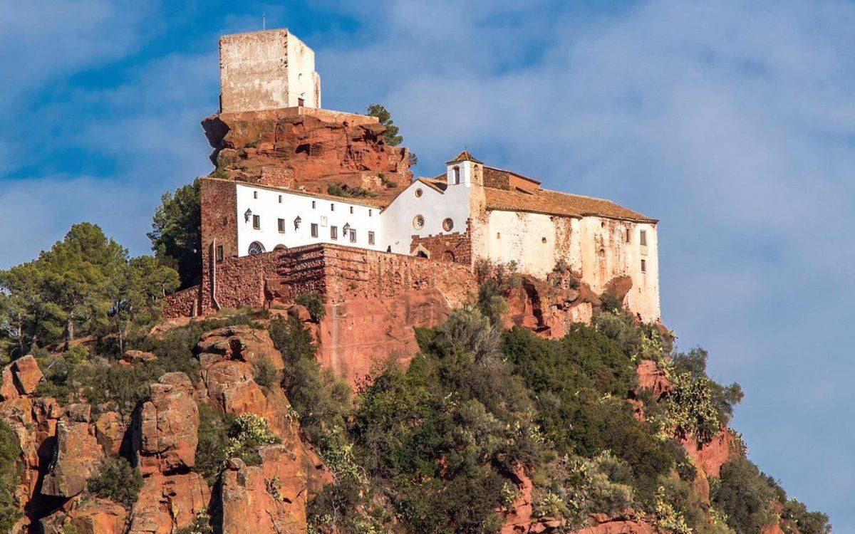 Comencen les obres de millora de l'Ermita de la Mare de Déu de la Roca de Mont-roig del Camp