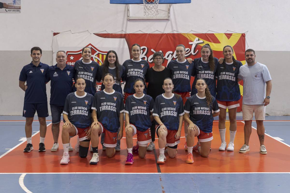Plantilla del primer equip femení del Club Natació Terrassa